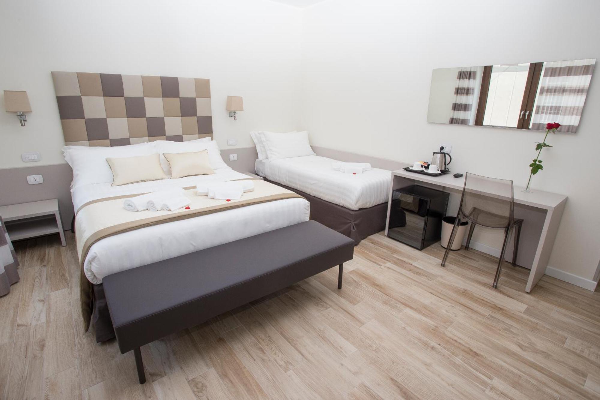 Premium Quadruple Room,256117641:JPEG