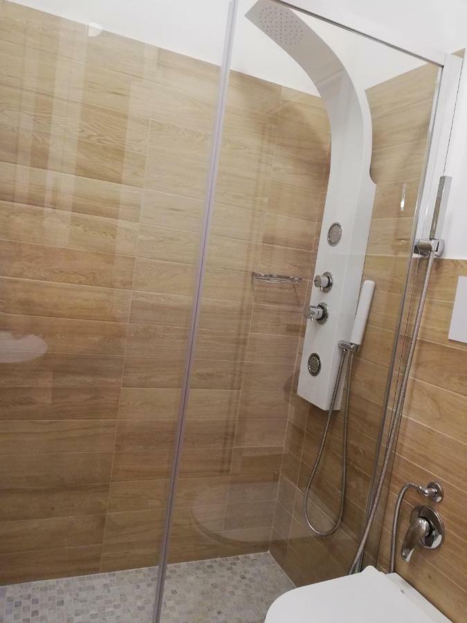 Large Double Room,824102156:JPEG
