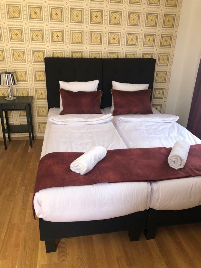 Three-Bedroom Apartment,1387001213:JPEG