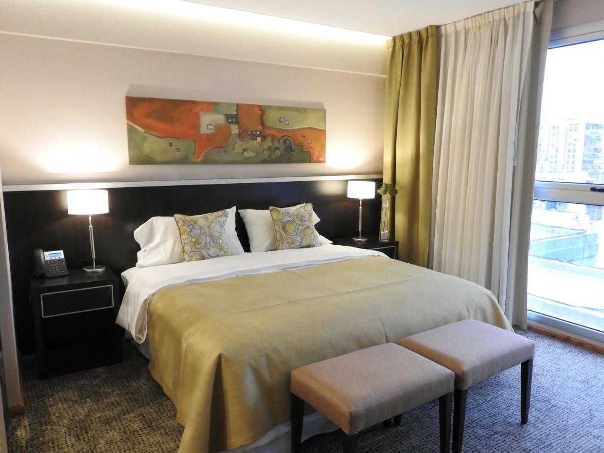 Double or Twin Room Disability Access,928073023:JPEG