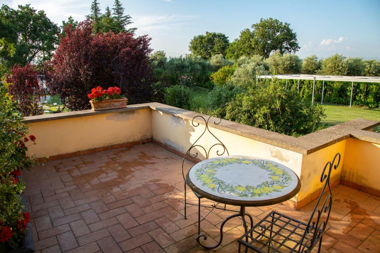 Suite con vasca doccia e balcone