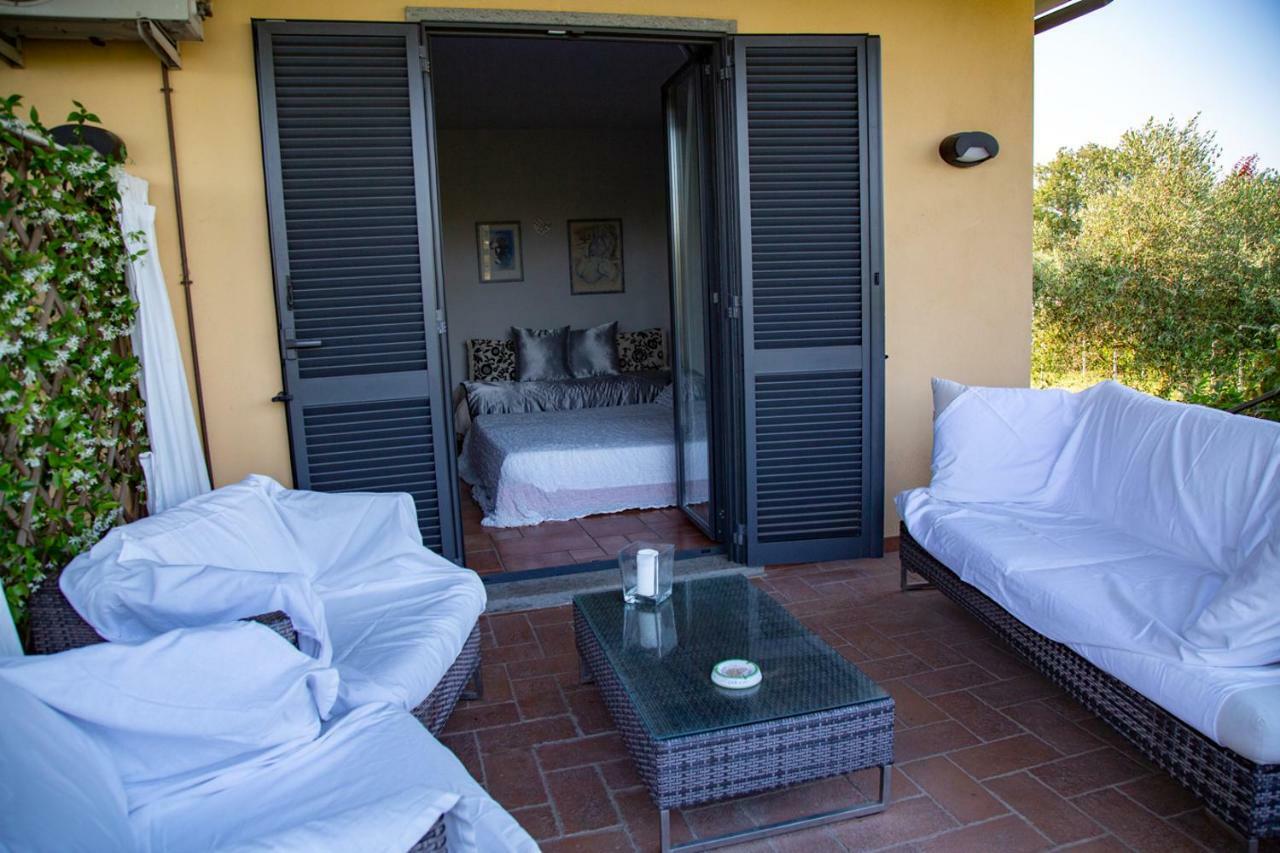 Suite con vasca doccia e balcone,830478623:JPEG