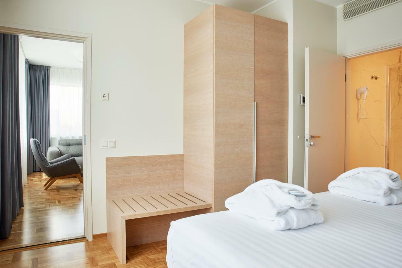 Suite Spa Access,830835509:JPEG