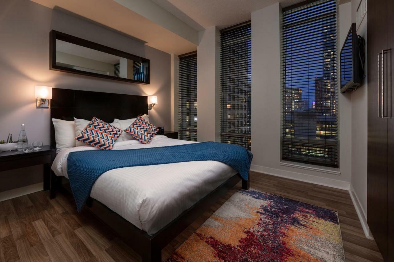 Suite Executive con vistas a la Torre CN