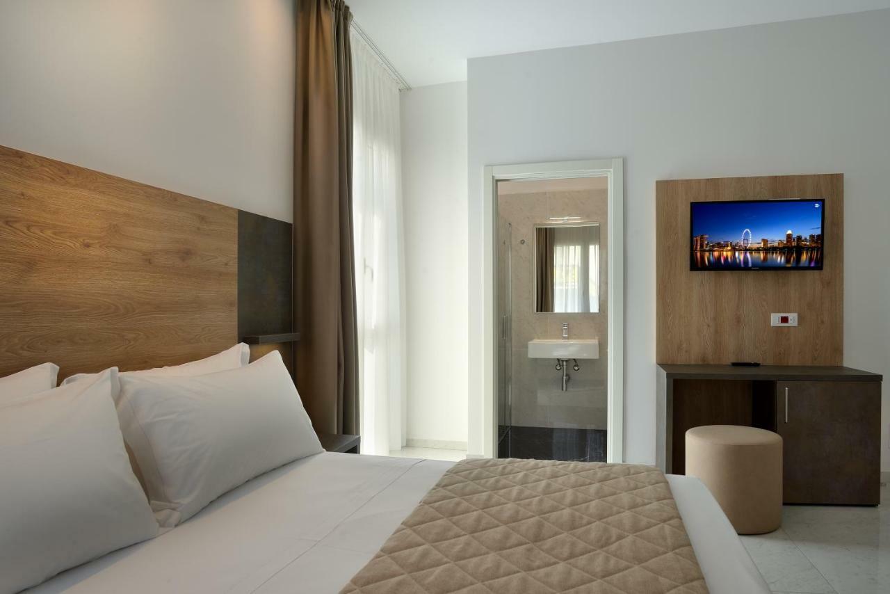 Quadruple Room,831420305:JPEG