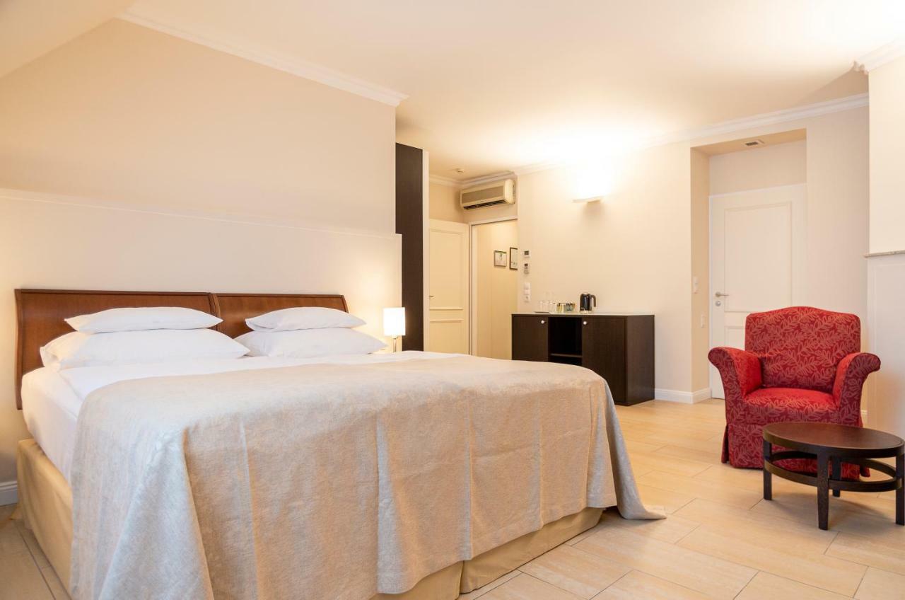 Superior Double Room,1627217096:JPEG