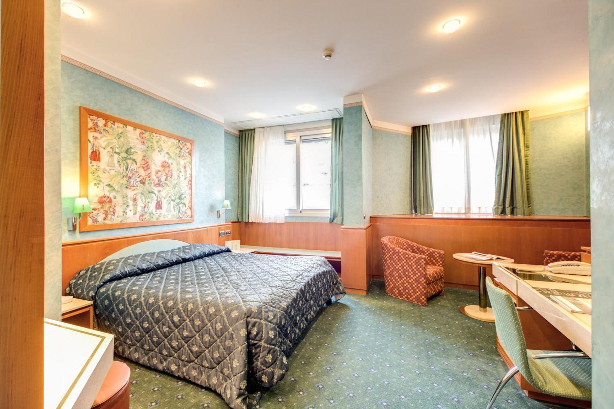 Double Room,562721448:JPEG