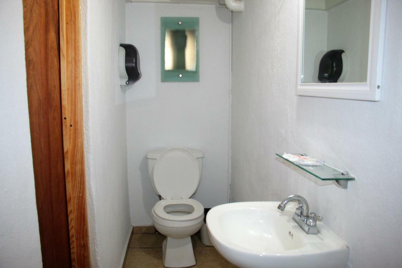 Habitación Individual con baño privado