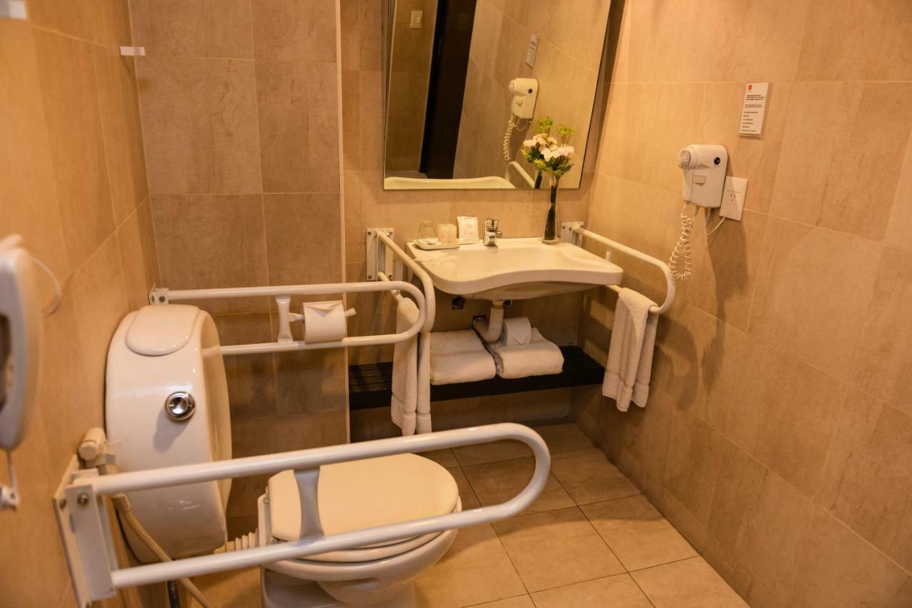 Queen Room - Disability Access,835965977:JPEG