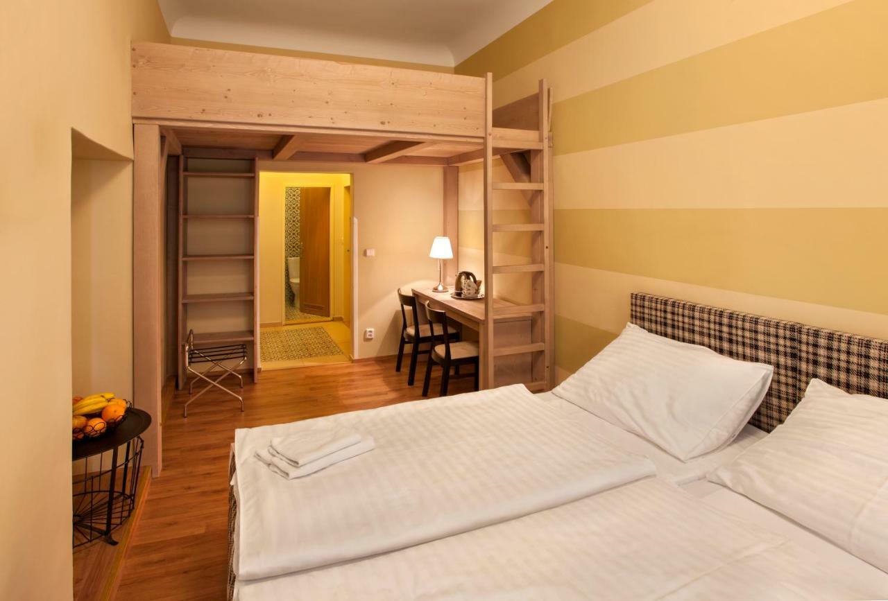Quadruple Room,402578922:JPEG