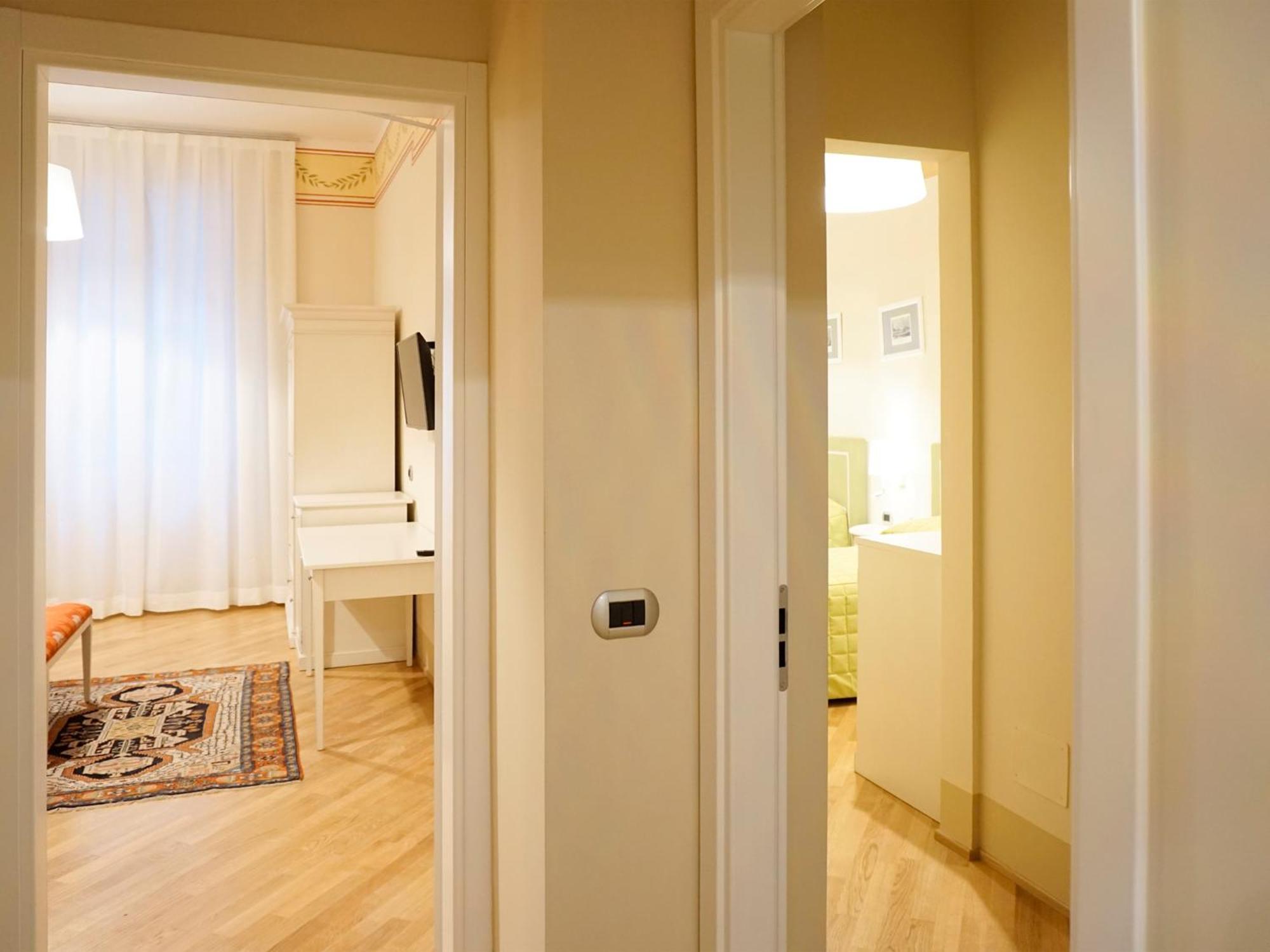 Standard Double Room,843237161:JPEG