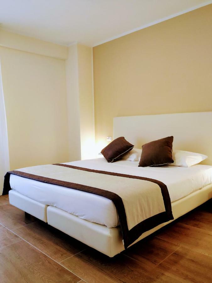 Deluxe Double Room Shared Terrace,843353981:JPEG