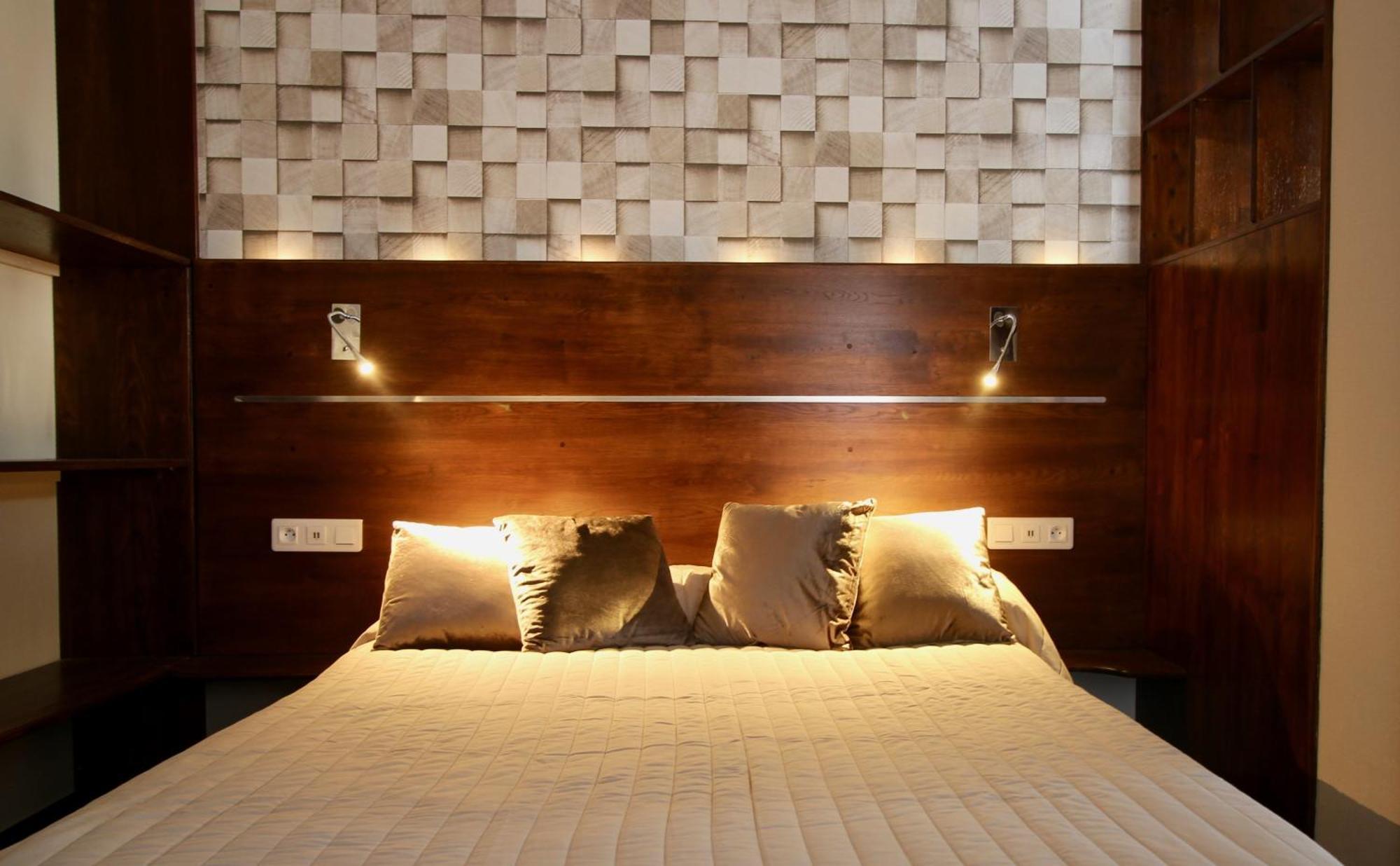 Double Room,843579245:JPEG