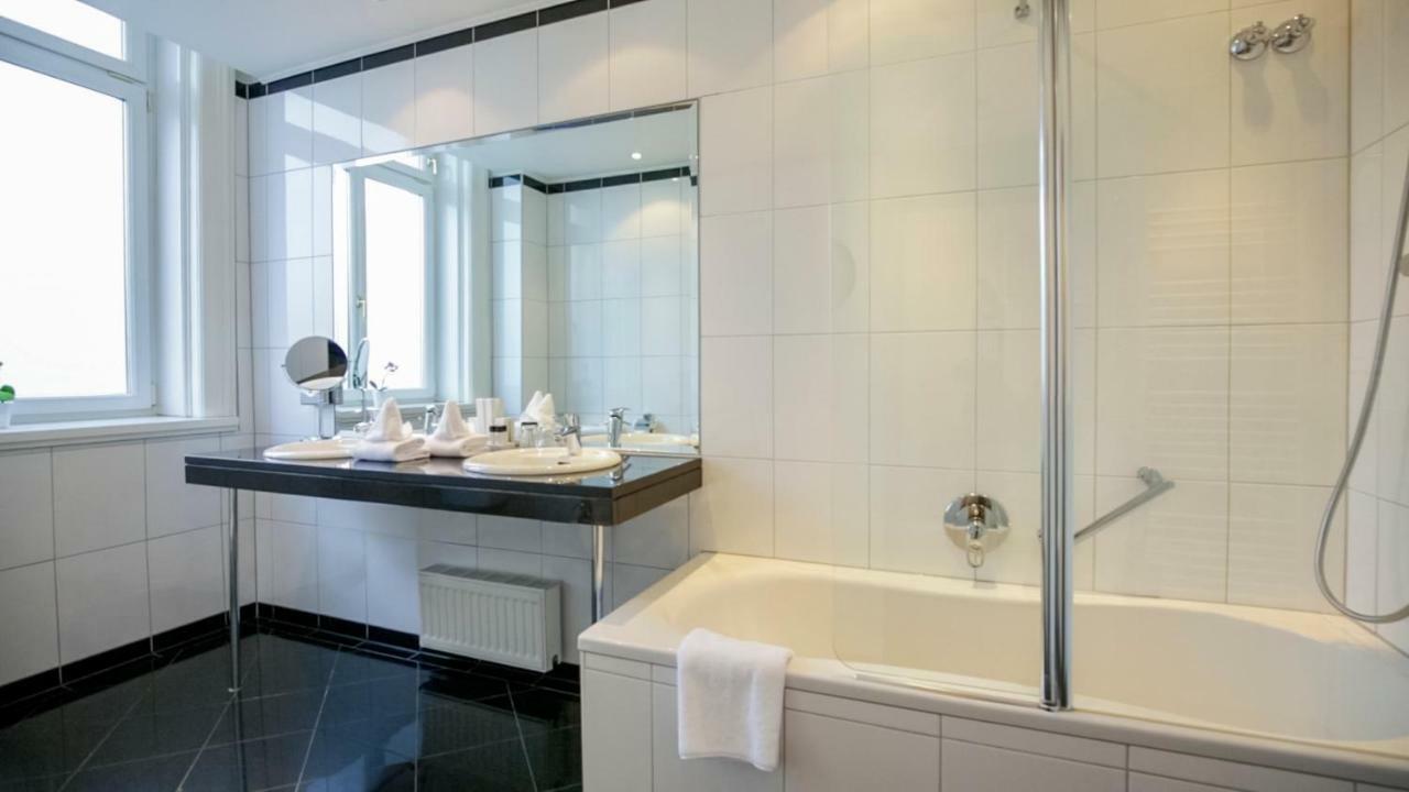 Double Room,61231342:JPEG