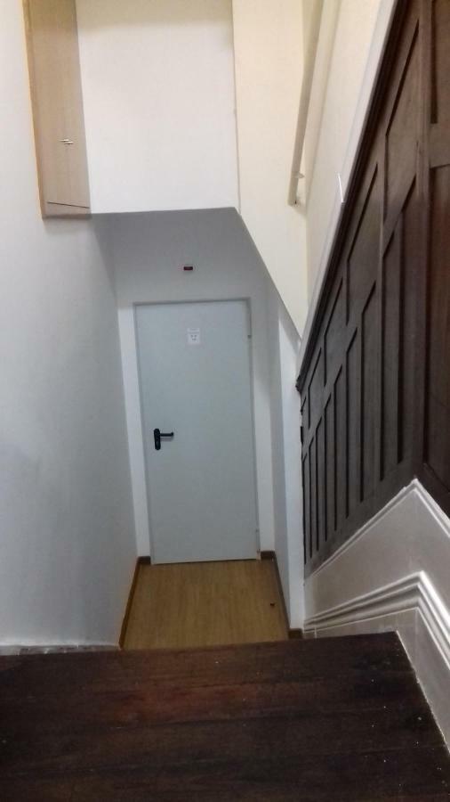 Single Room,847011641:JPEG