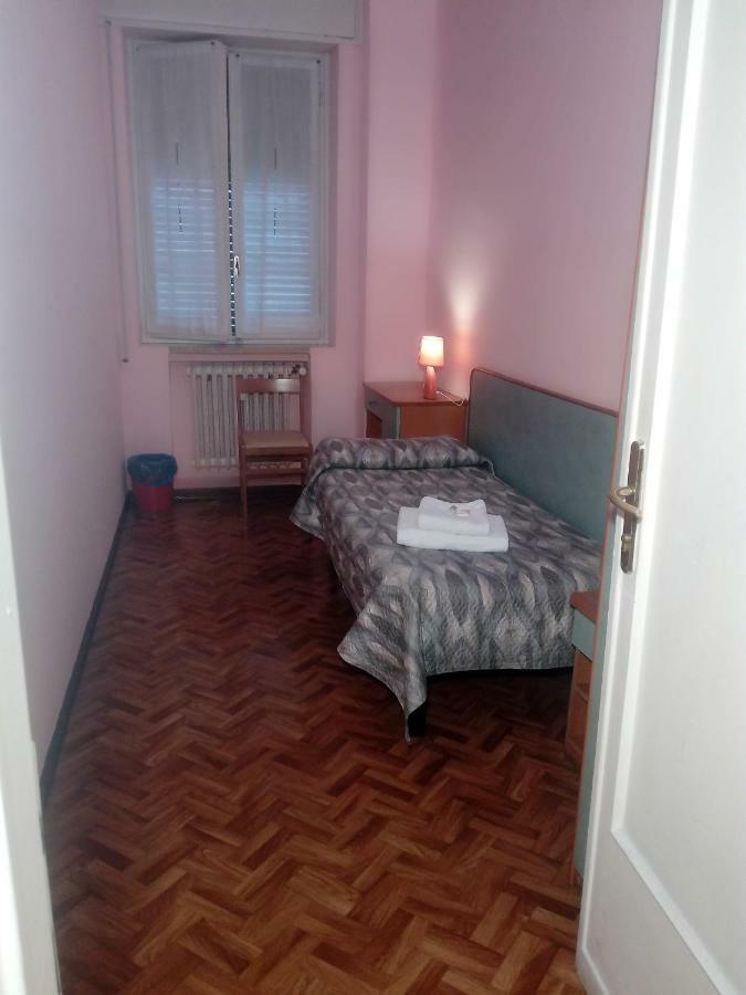 Single Room,1611101877:JPEG