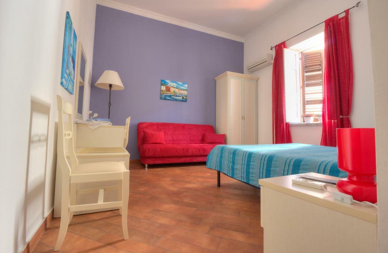 Double Room,850788893:JPEG