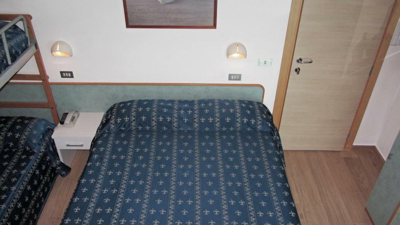Quadruple Room,850832075:JPEG