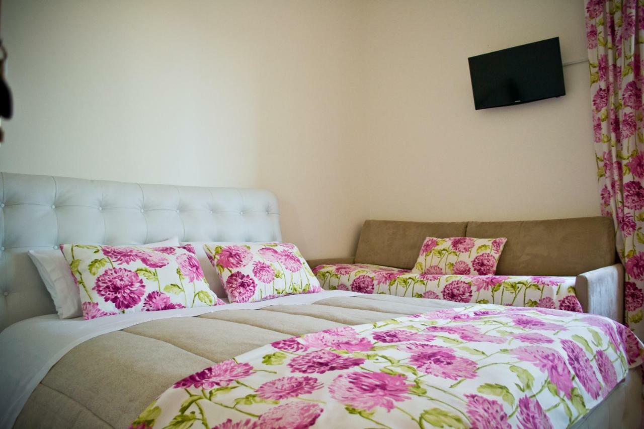 Triple Room,850921094:JPEG