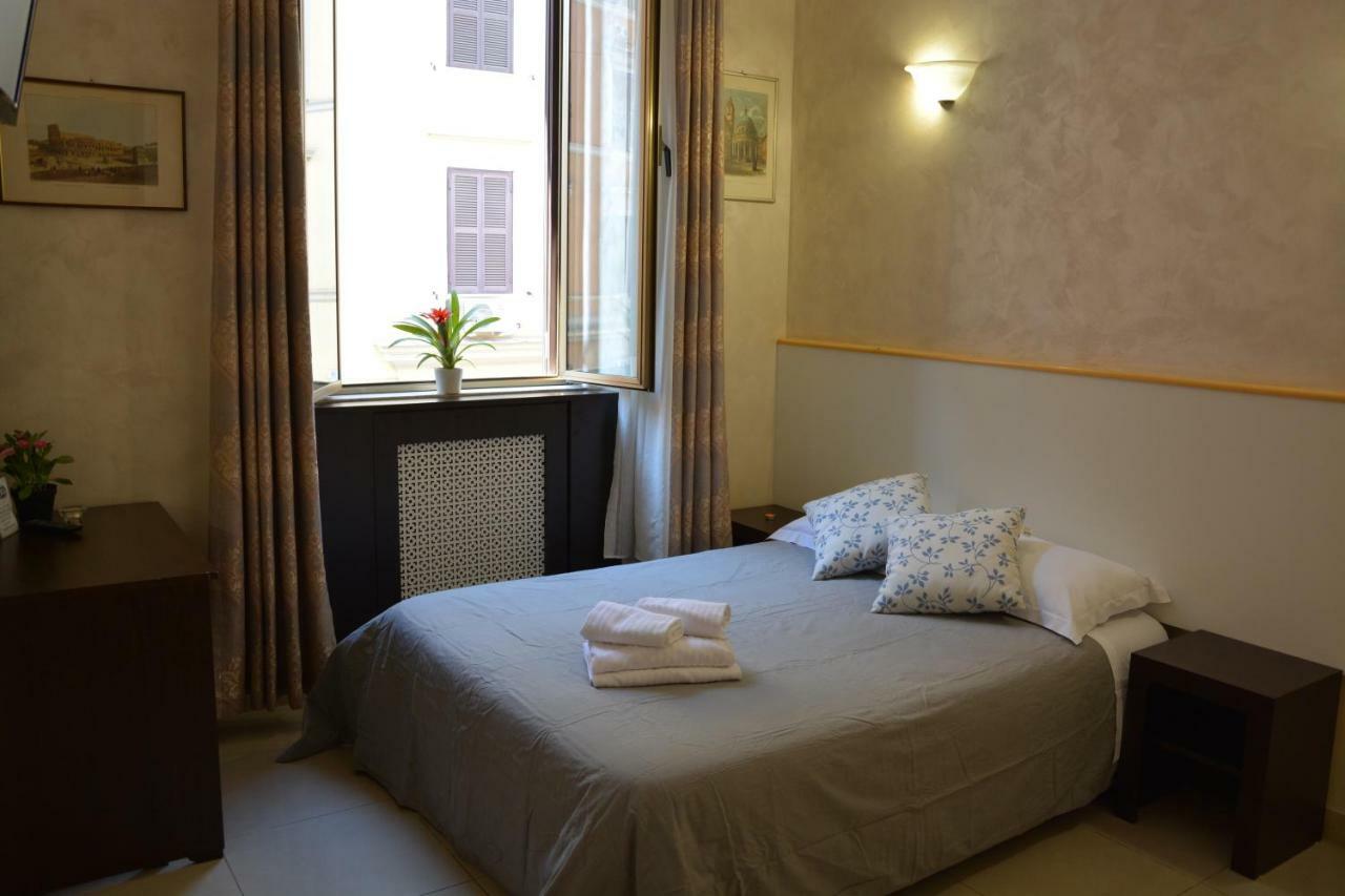Standard Double Room,943747753:JPEG