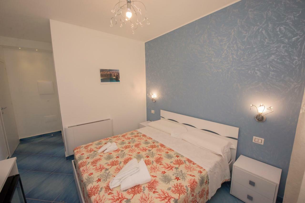 King Room Garden View,851446814:JPEG