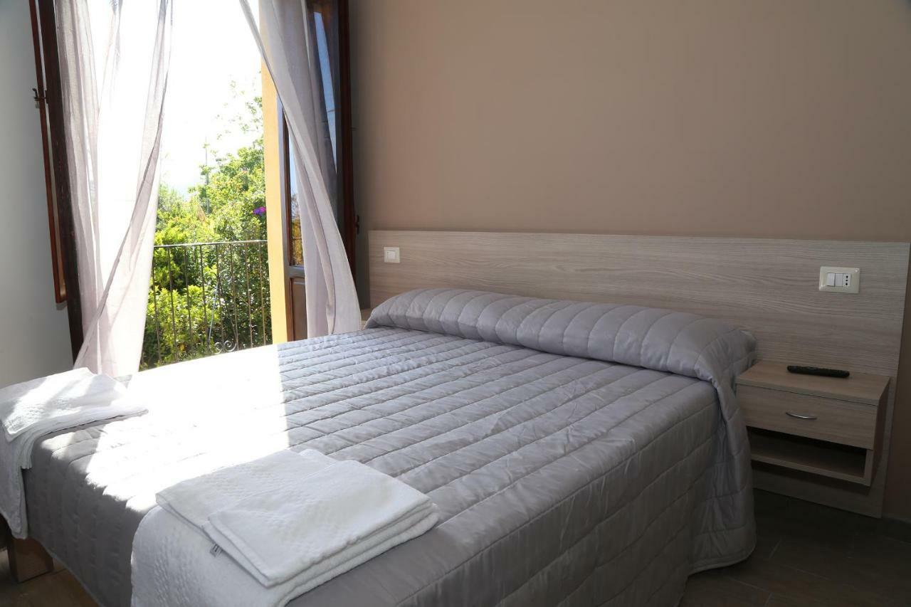 Double Room,851525264:JPEG