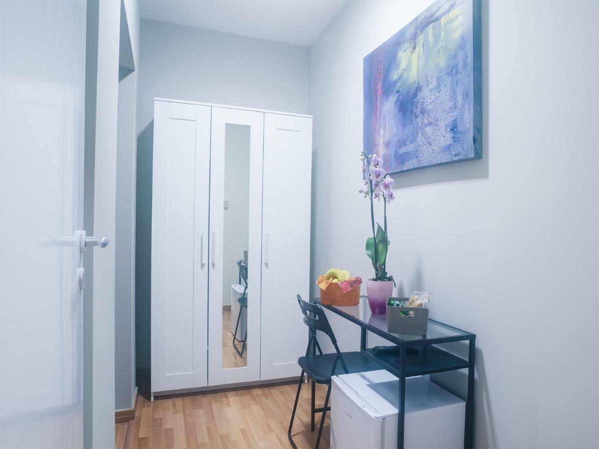Camera Familiare con Bagno Privato Esterno