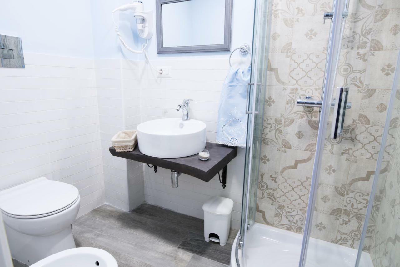 Twin Room Private Bathroom,852444764:JPEG