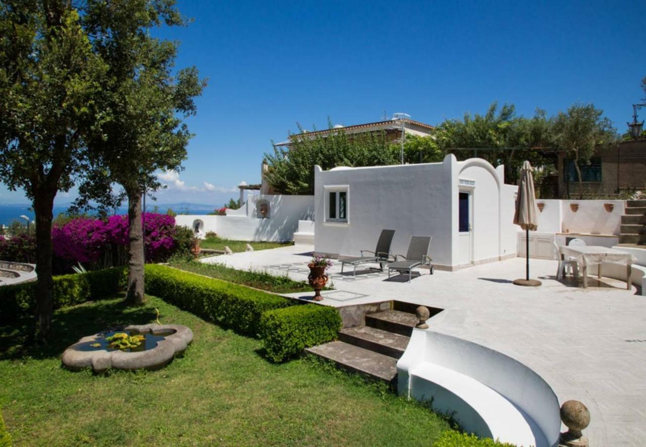 Holiday Home,853152176:JPEG