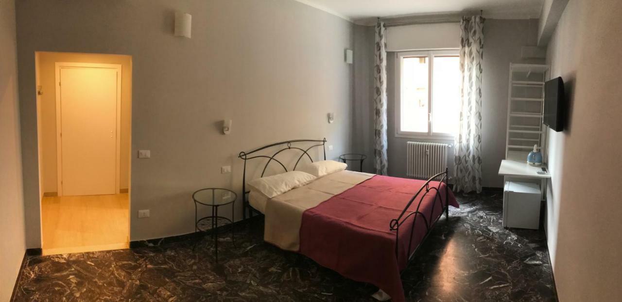 Double Room,860934158:JPEG