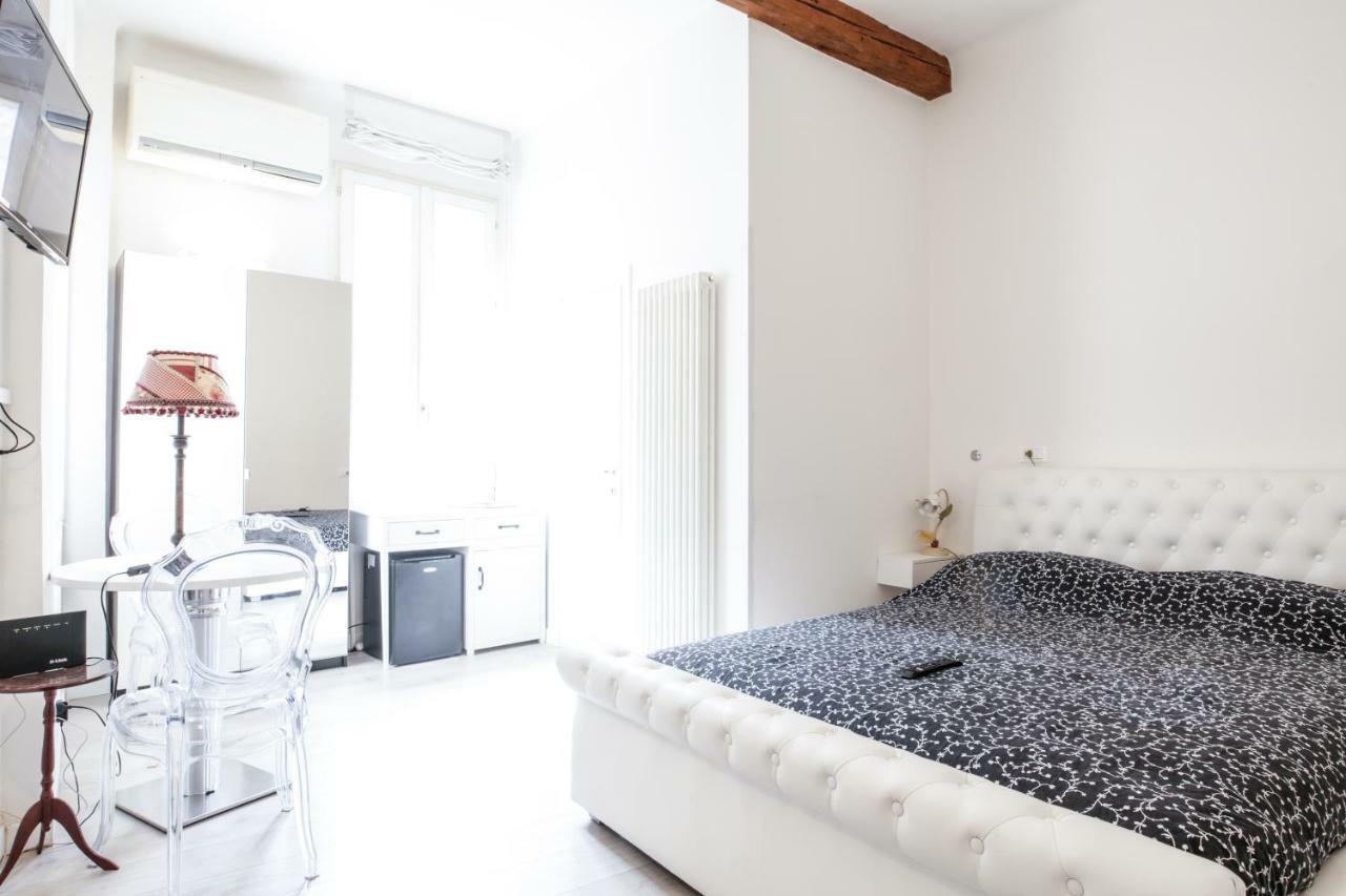 Double Room,862371533:JPEG