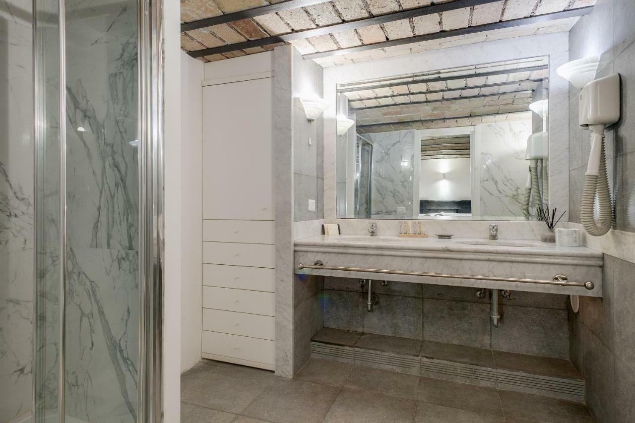 Standard Apartment,868618247:JPEG