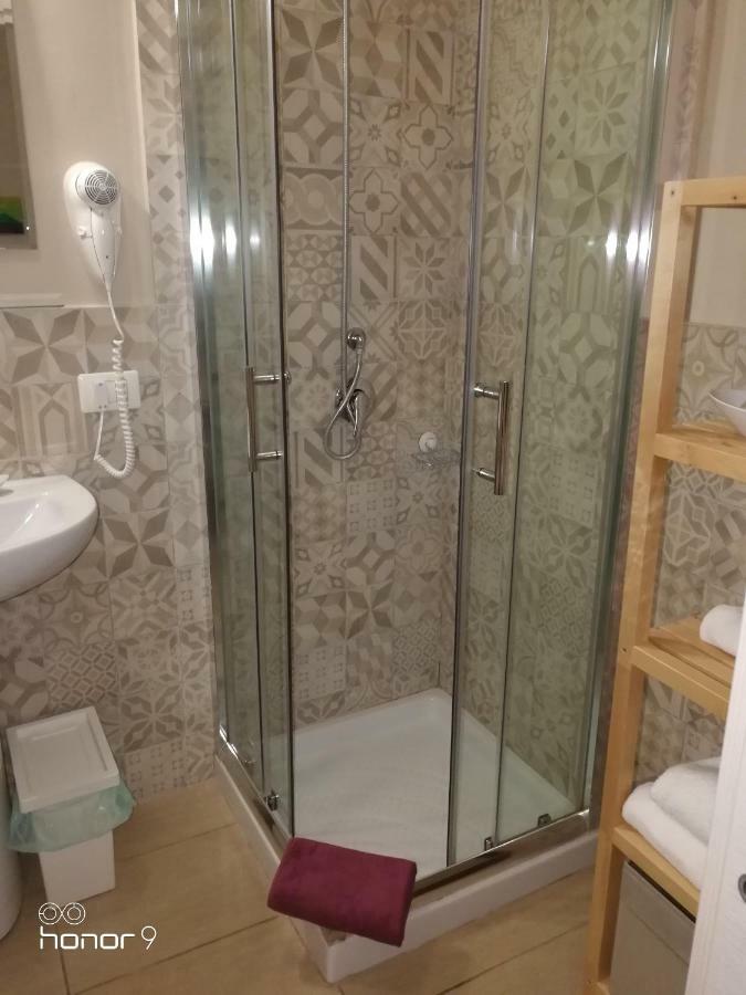 Standard King Room,901949530:JPEG