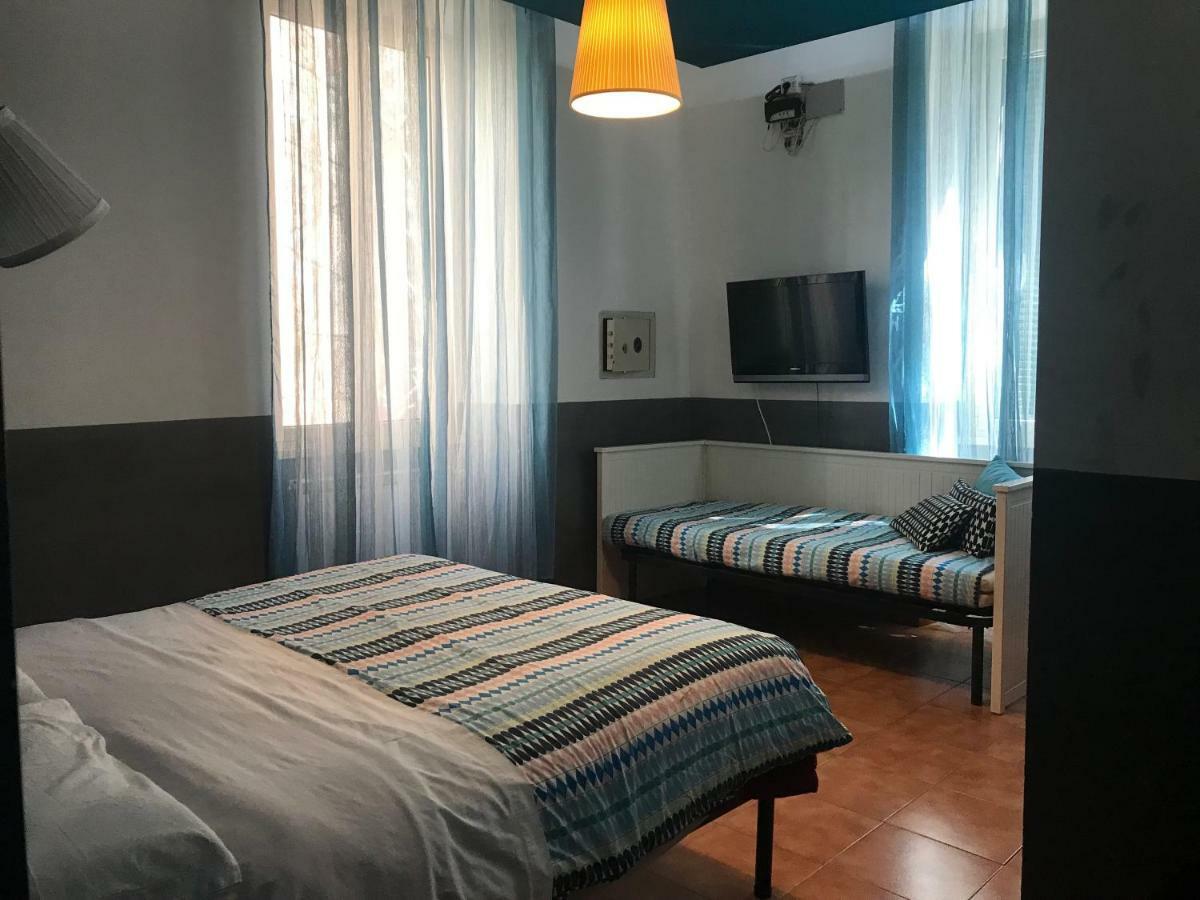 Double Room,878395202:JPEG