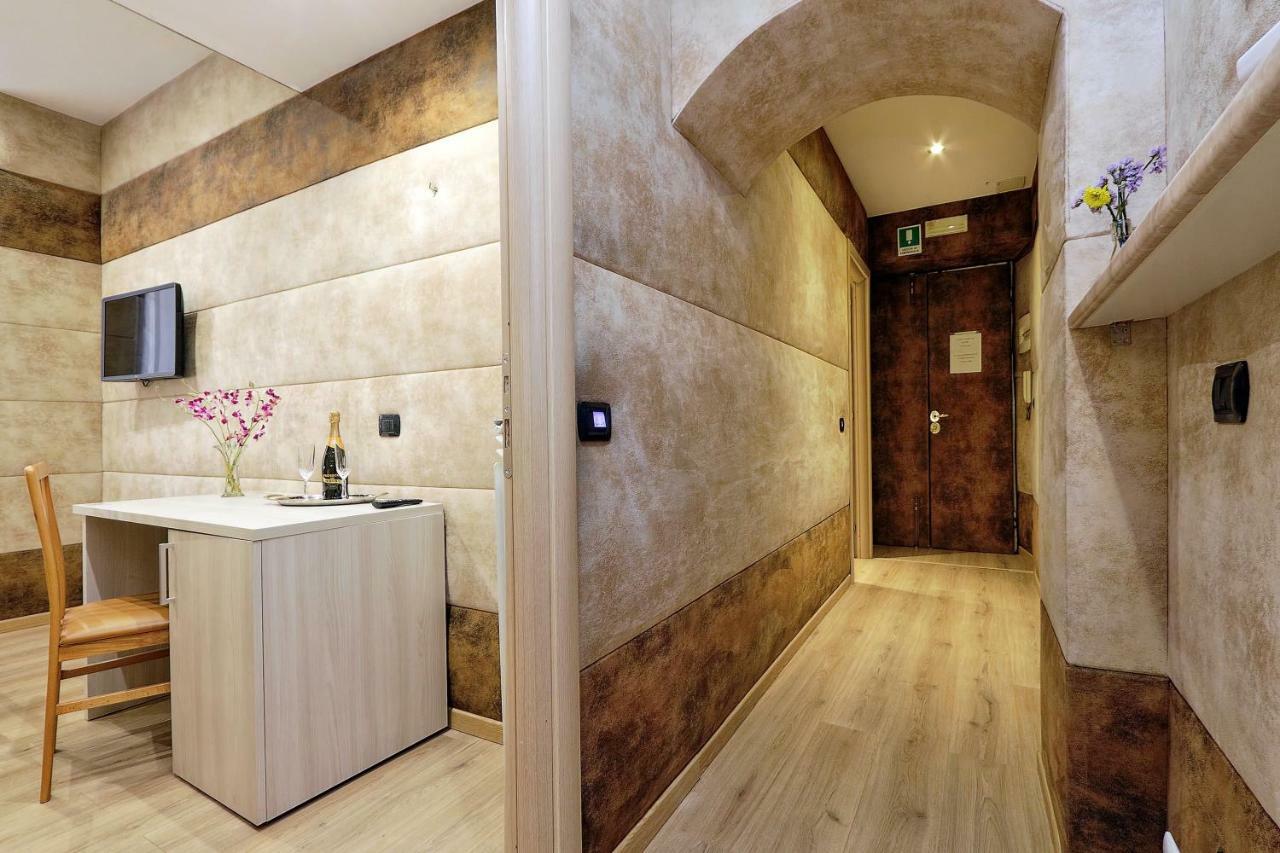 Double Room Private Bathroom,883866550:JPEG