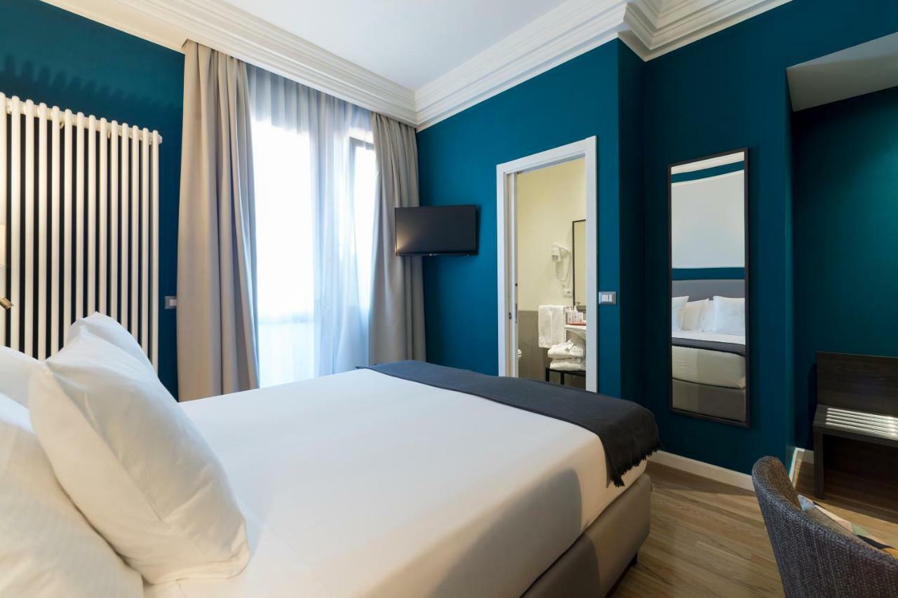 Double Room,909959446:JPEG