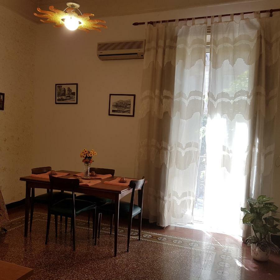 Family Room,891712126:JPEG