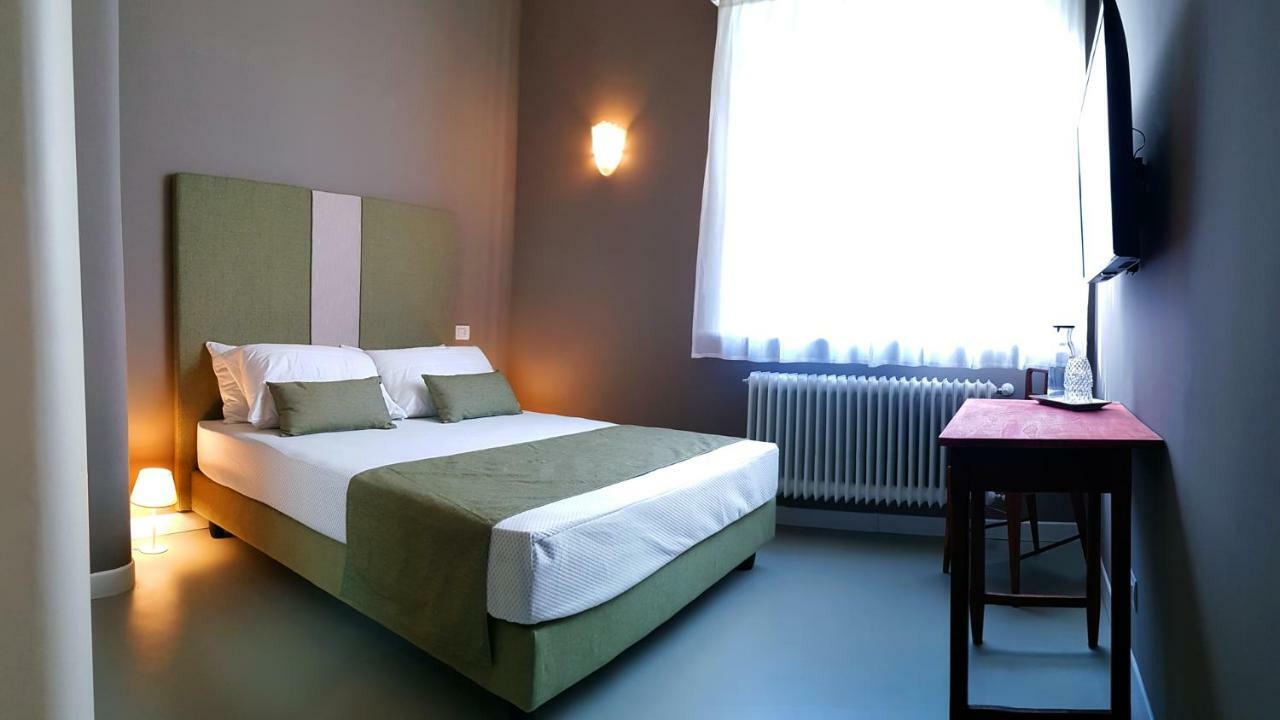Standard Double Room,891807685:JPEG