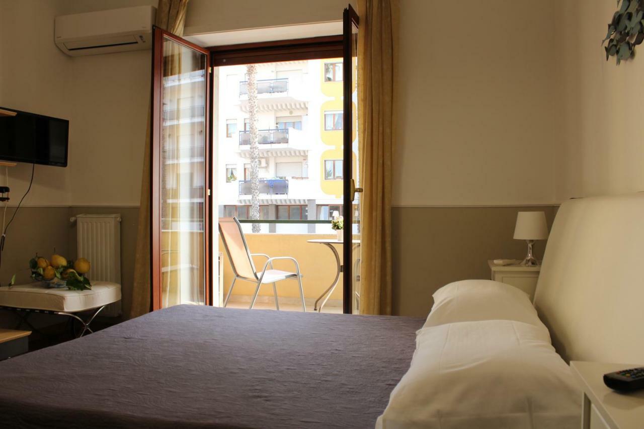 Double Room Private External Bathroom