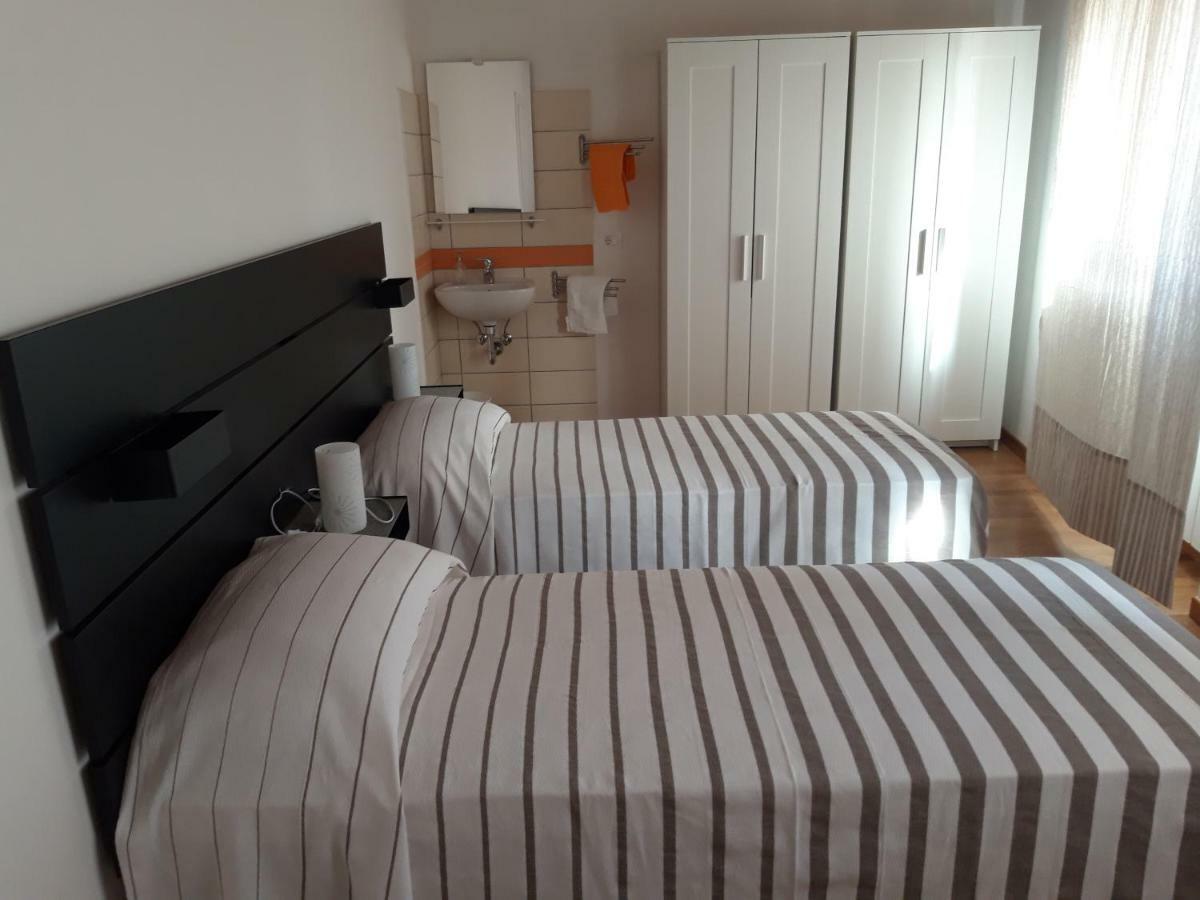 Double or Twin Room,893526739:JPEG