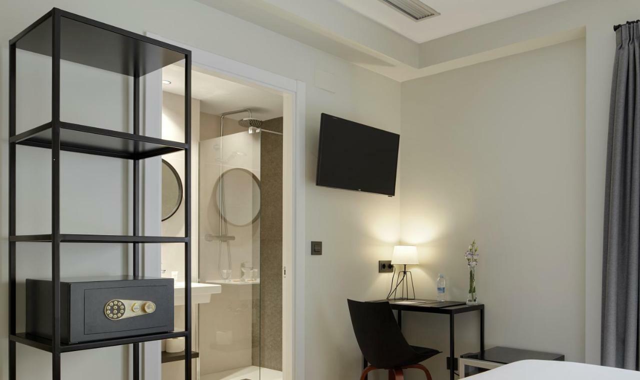 Double or Twin Room,893692306:JPEG