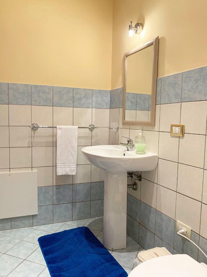 Twin Room Private External Bathroom,903269023:JPEG