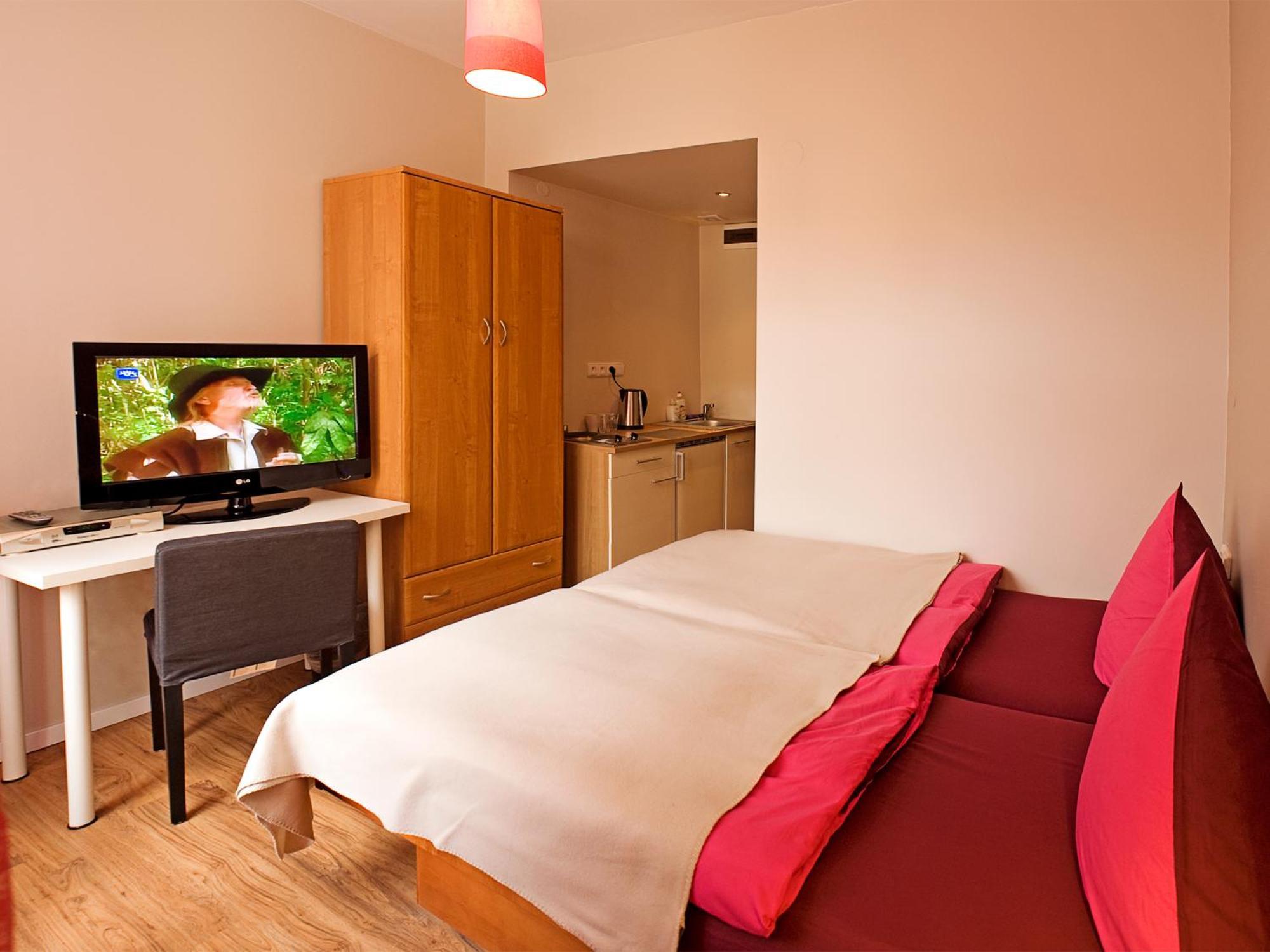 Double or Twin Room,908599018:JPEG