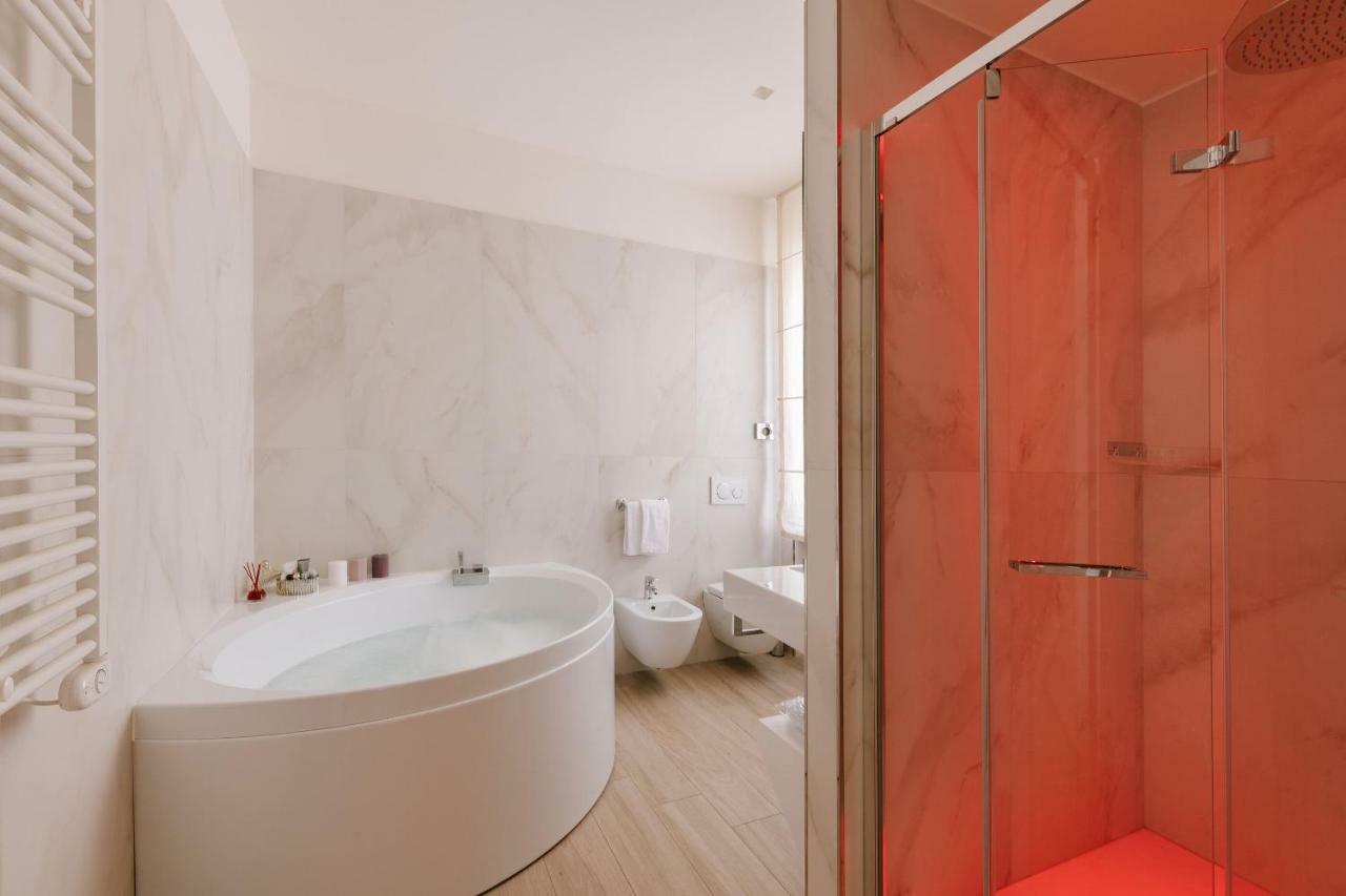 Deluxe Triple Room Spa Bath