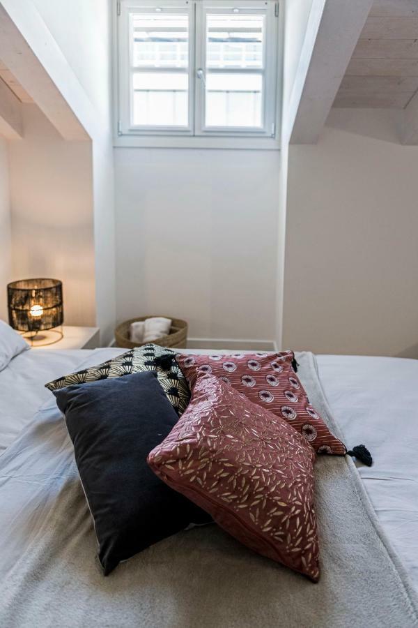 Penthouse Apartment,909663550:JPEG