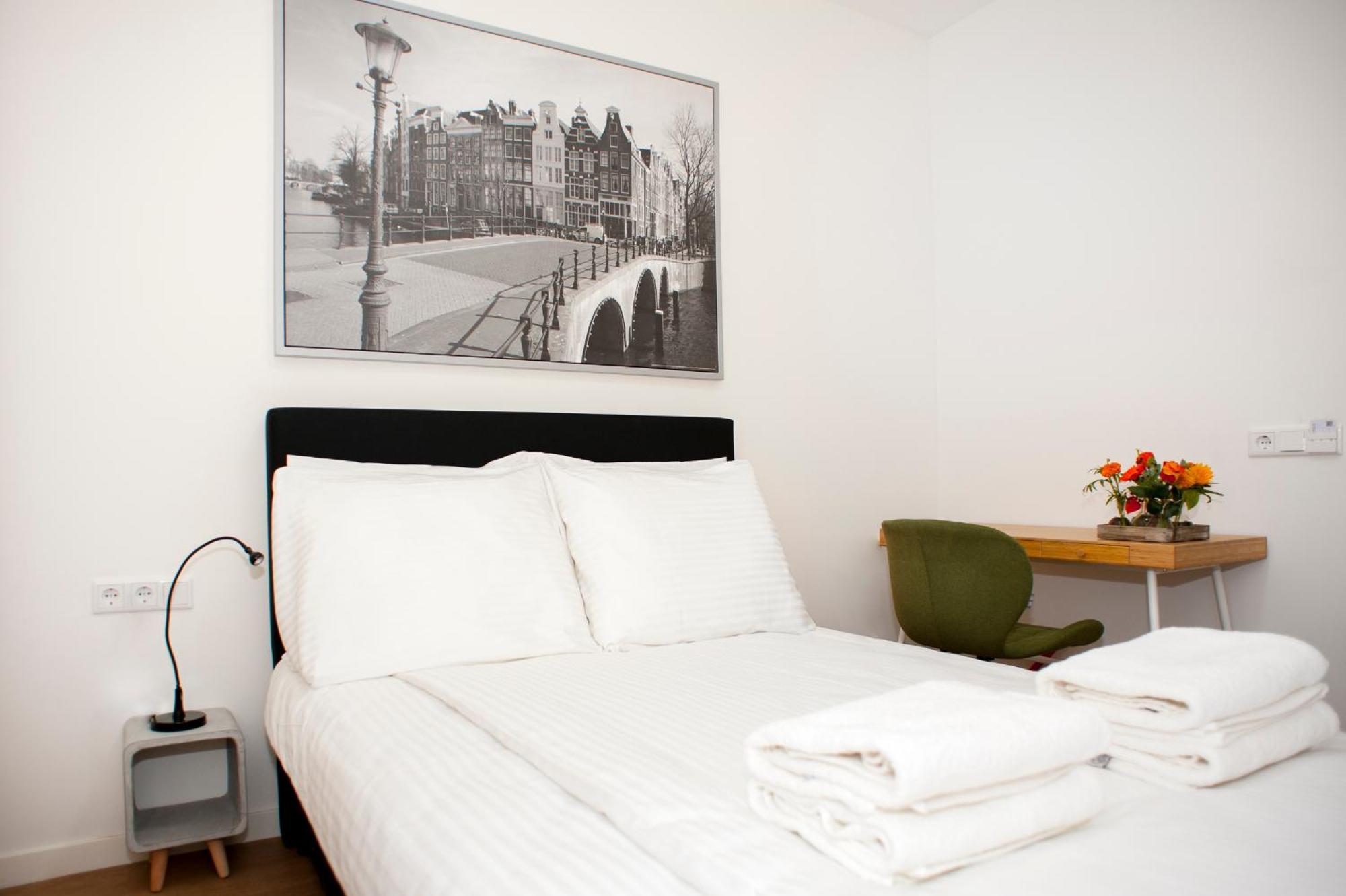 Standard Double or Twin Room,914275942:JPEG