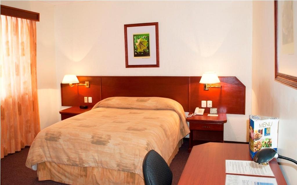 Queen Room,456891237:JPEG