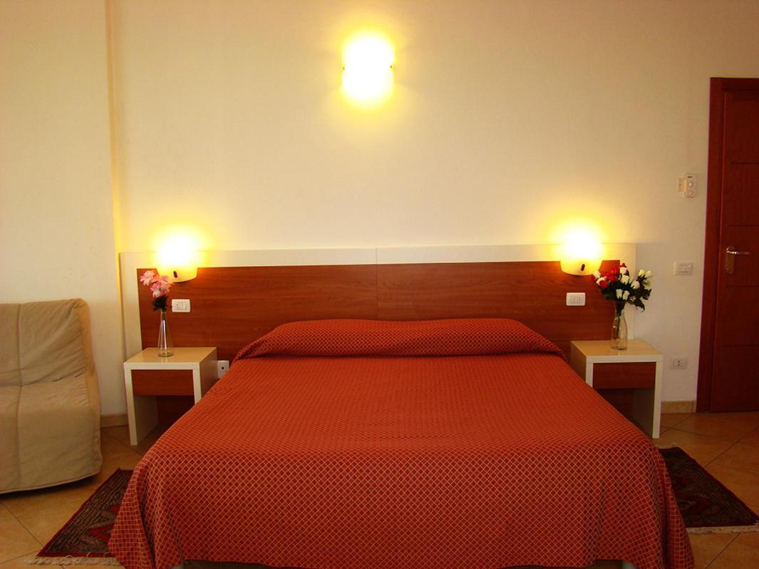 Double Room,917176591:JPEG