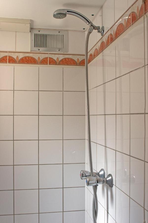 Camera Quintupla con Bagno in Comune