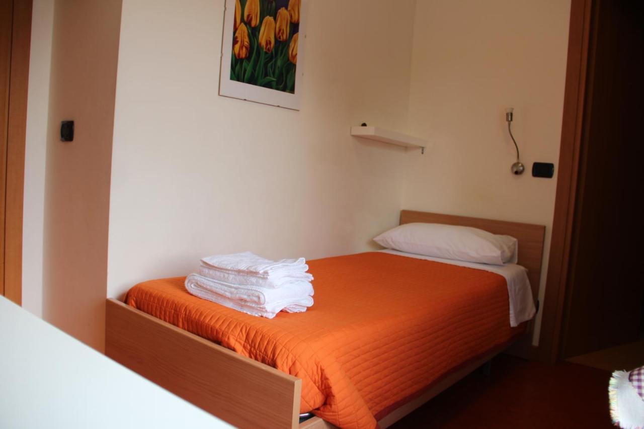 Single Room,919508818:JPEG